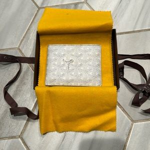 Goyard Victoire wallet, white